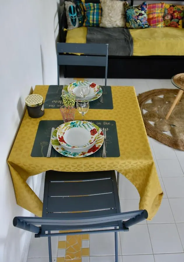 Joli Manga Soley Apartment Saint-Francois